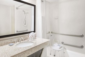 Wingate by Wyndham Wilmington