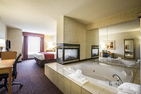 Comfort Suites Hanes Mall