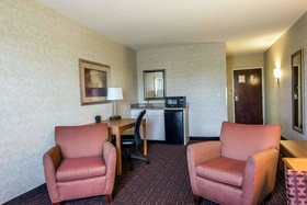 Comfort Suites Hanes Mall