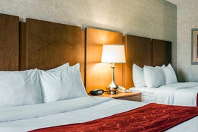 Comfort Suites Hanes Mall