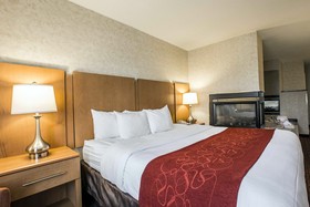 Comfort Suites Hanes Mall