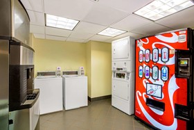 La Quinta Inn & Suites by Wyndham Winston-Salem