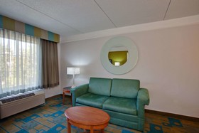 La Quinta Inn & Suites by Wyndham Winston-Salem