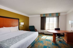La Quinta Inn & Suites by Wyndham Winston-Salem