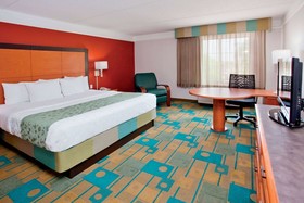 La Quinta Inn & Suites by Wyndham Winston-Salem