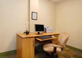 Quality Inn & Suites Hanes Mall