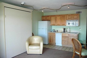 Summer Sands Suites
