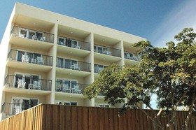 Summer Sands Suites
