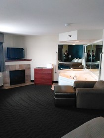AmericInn by Wyndham Beulah