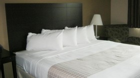 Americas Best Value Inn & Suites