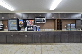 Americas Best Value Inn & Suites