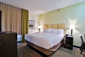 Candlewood Suites Bismarck