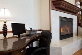 Country Inn & Suites by Radisson, Bismarck, ND