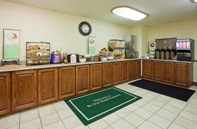 Country Inn & Suites by Radisson, Bismarck, ND