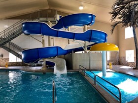 Country Inn & Suites by Radisson, Bismarck, ND