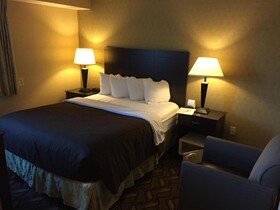 Days Inn by Wyndham Bismarck