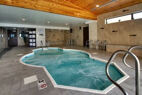 EverSpring Inn & Suites
