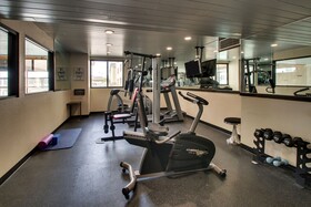 EverSpring Inn & Suites