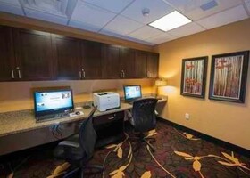 Hampton Inn & Suites Bismarck Northwest