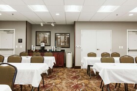Hampton Inn Bismarck