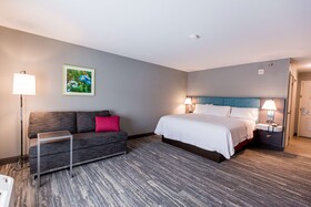 Hampton Inn Bismarck