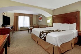La Quinta Inn & Suites by Wyndham Bismarck