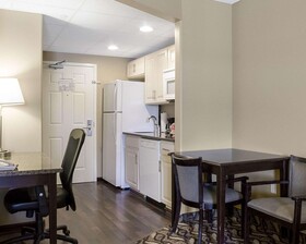 MainStay Suites