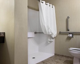 MainStay Suites