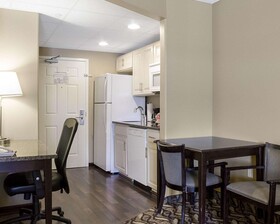 MainStay Suites