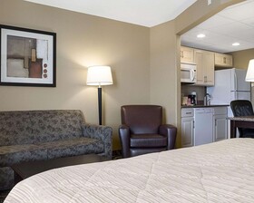 MainStay Suites