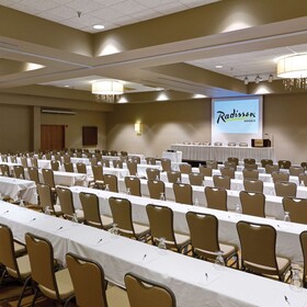 Radisson Hotel Bismarck