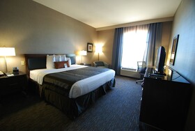 Wingate by Wyndham Bismarck