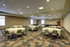 Cobblestone Inn & Suites
