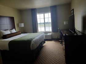 Cobblestone Inn & Suites