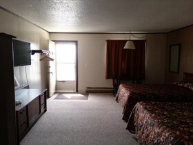 Budget Host 4-U Motel