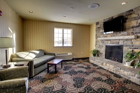 Cobblestone Inn & Suites Carrington