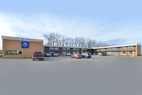 Roadway Inn