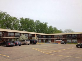 Roadway Inn
