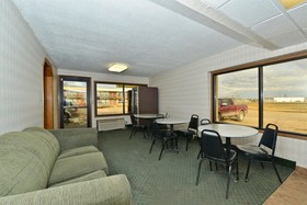 Roadway Inn