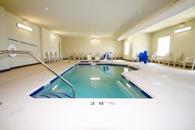 Cobblestone Hotel & Suites - Devils Lake