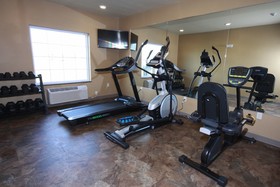 Cobblestone Hotel & Suites - Devils Lake