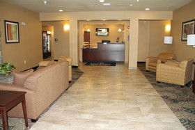 Cobblestone Hotel & Suites - Devils Lake