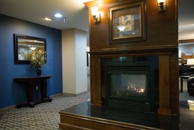 Holiday Inn Express Devils Lake