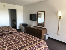 Roadway Inn