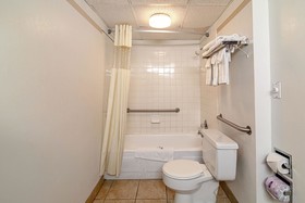Roadway Inn