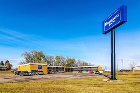 Roadway Inn