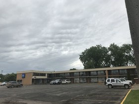Roadway Inn