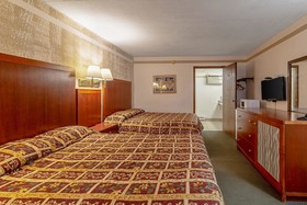 Roadway Inn