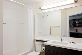 Candlewood Suites Dickinson