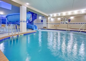 Holiday Inn Express & Suites Dickinson